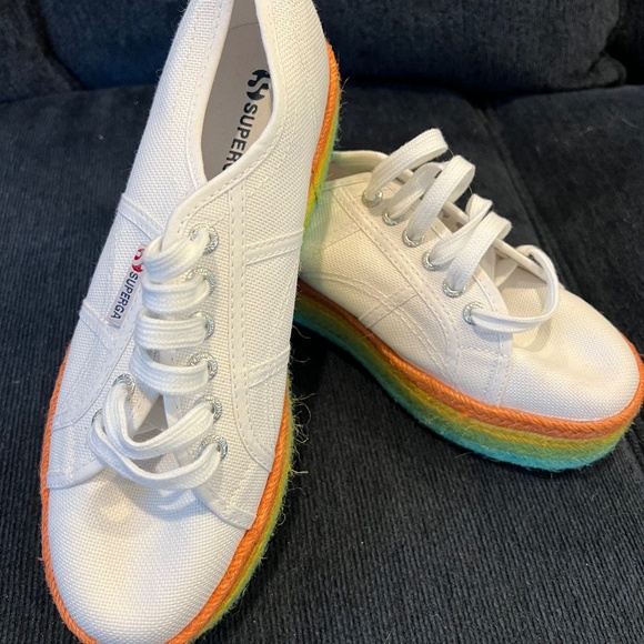 Superga White Canvas tennis shoes / sneakers size 40 (9) New, without box MINT! - Picture 1 of 5
